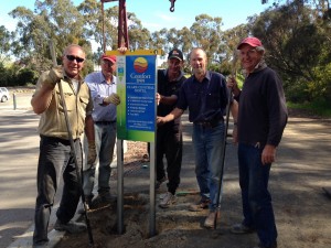 John Dickeson Peter Wood Mark Hill Allan Mayfield and Peter Haynes erecting Business Partner Signs on the Riesling Trail